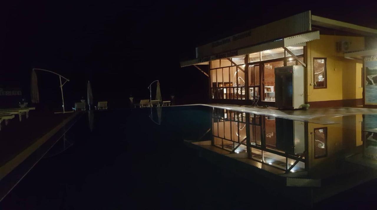 Golden Hotel Dondet Muang Không Exterior foto